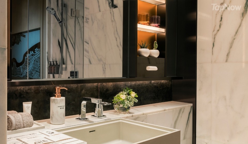 大理石浴室舒適時尚。