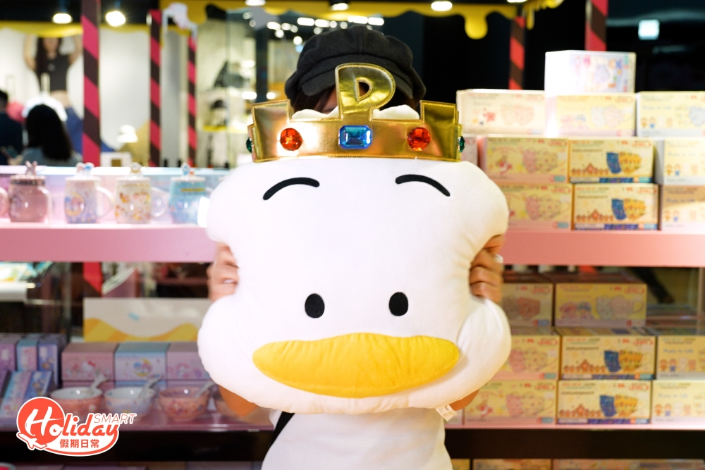 售賣超過200款Ahiru No Pekkle、Pochacco及Sanrio產品,當中有20多款全新推出的主題精品及食物。
