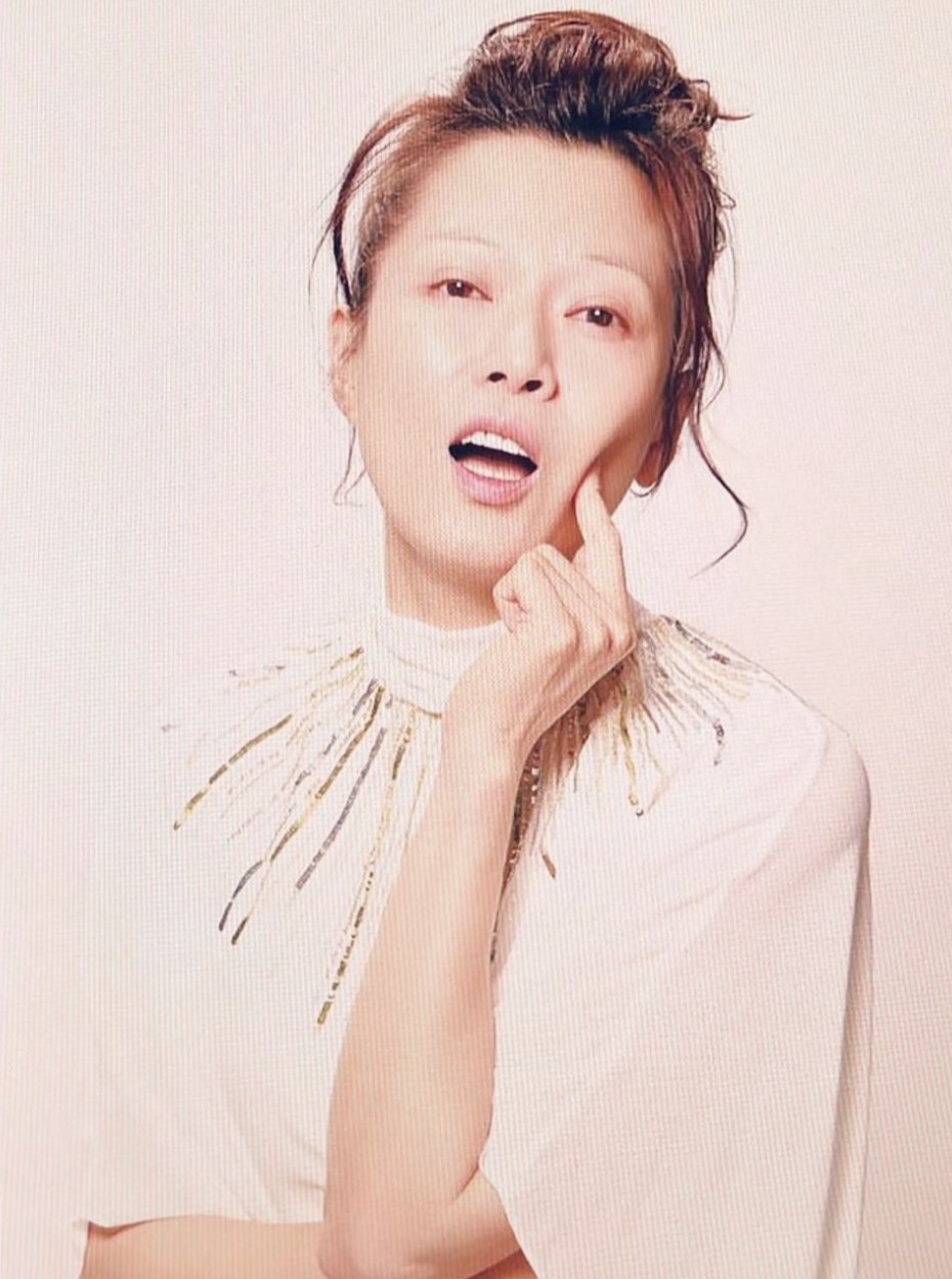 而佢仲搞怪咁上載照片上IG～