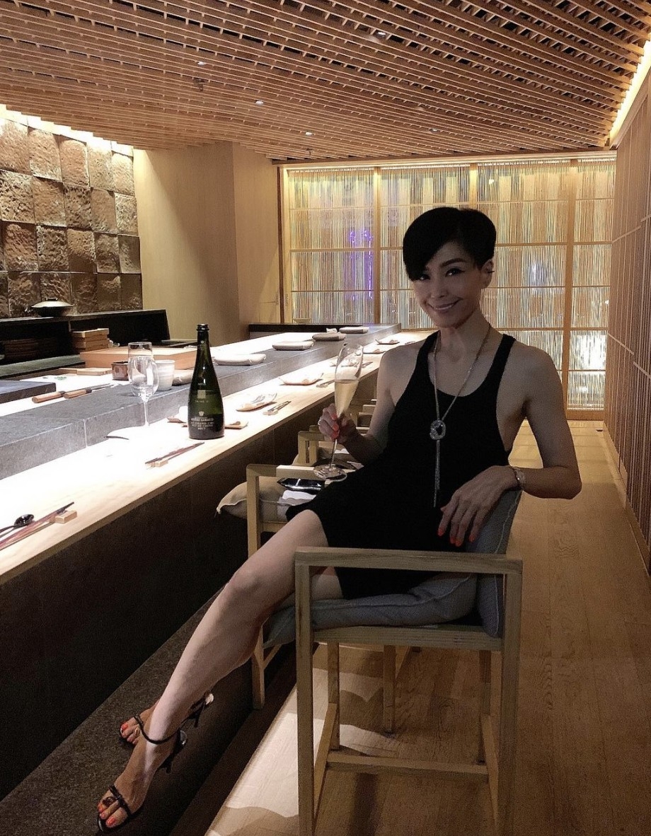 伍詠薇自爆專登結識有婦之夫?!
