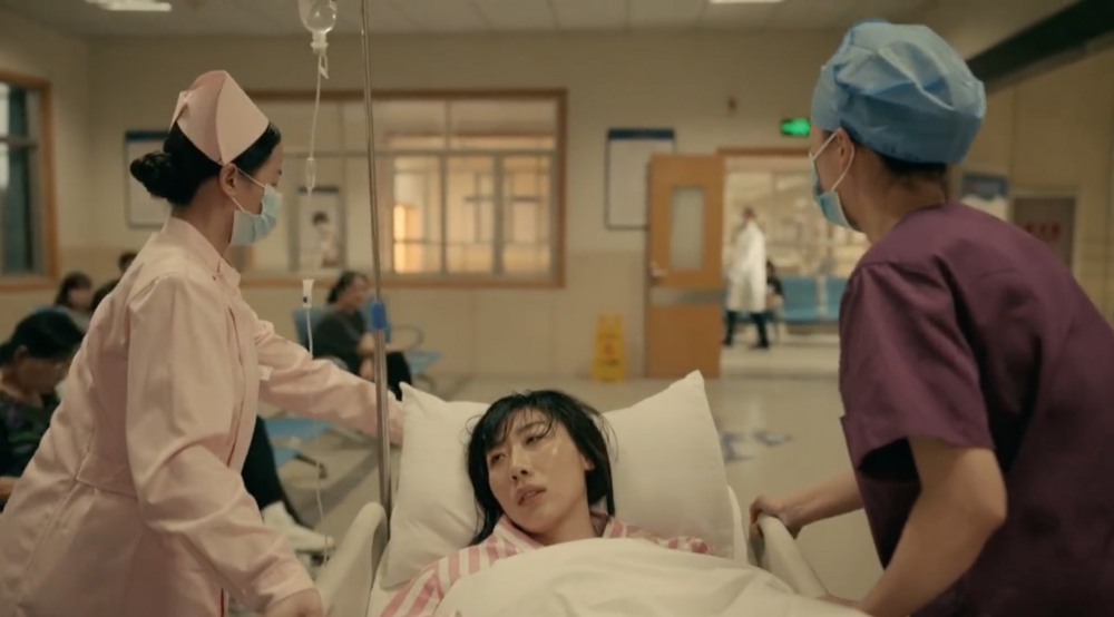 剛生完仔嘅老婆筋疲力盡。