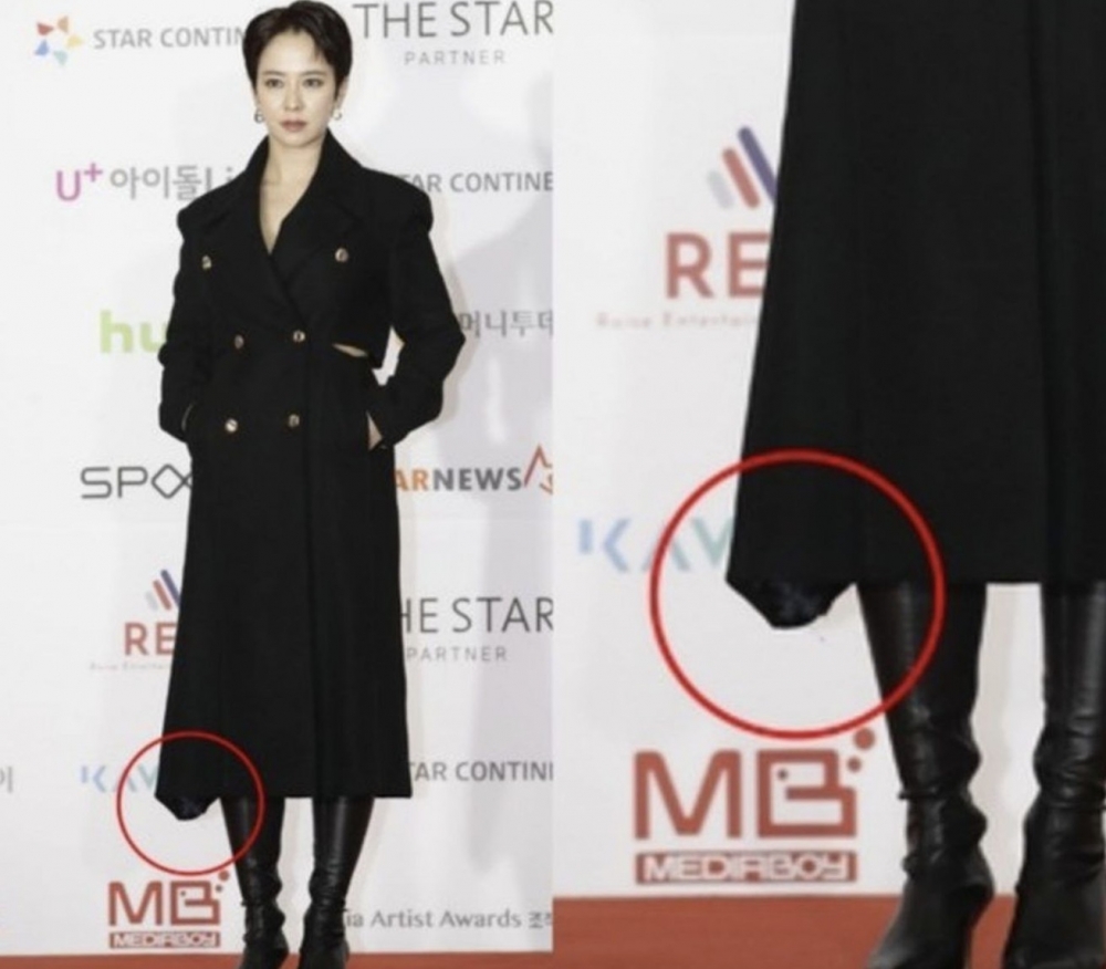 有網民發現智孝於AAA頒獎典禮嘅內搭無意中曝光！