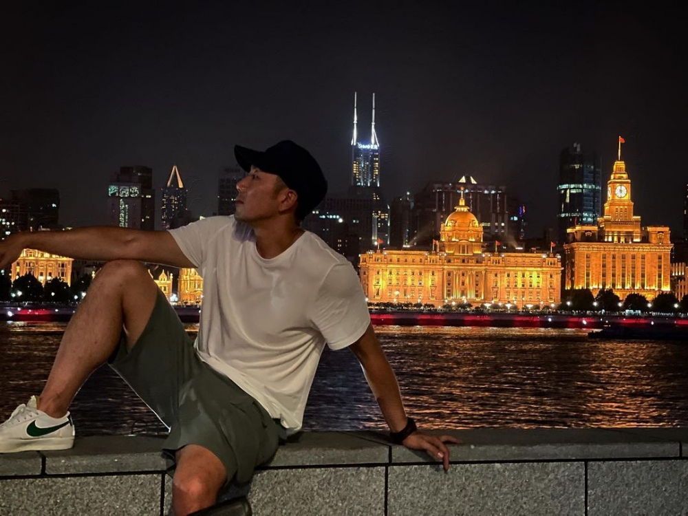 網民直斥佢為宣傳新歌唔尊重靠勞力賺錢嘅人，事件更引嚟唔少品牌出post「抽水」，之後劉浩龍刪走有關圖片並正式道歉