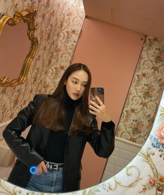 Jessica經紀公司表示從來冇填寫有關國籍嘅資料！