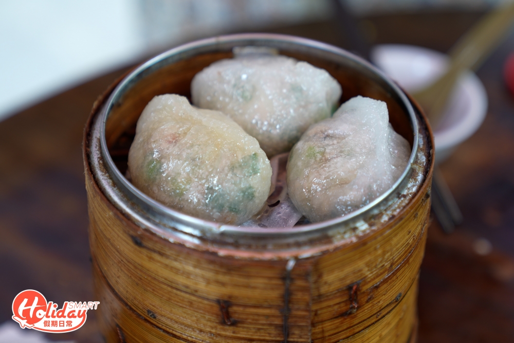 池記食家的招牌粉果大粒而且餡料滿瀉。餡料加入粉葛丶豬肉丶 芹菜及花生，口感豐富！而且粉果皮亦不厚身，咬落煙煙韌韌！