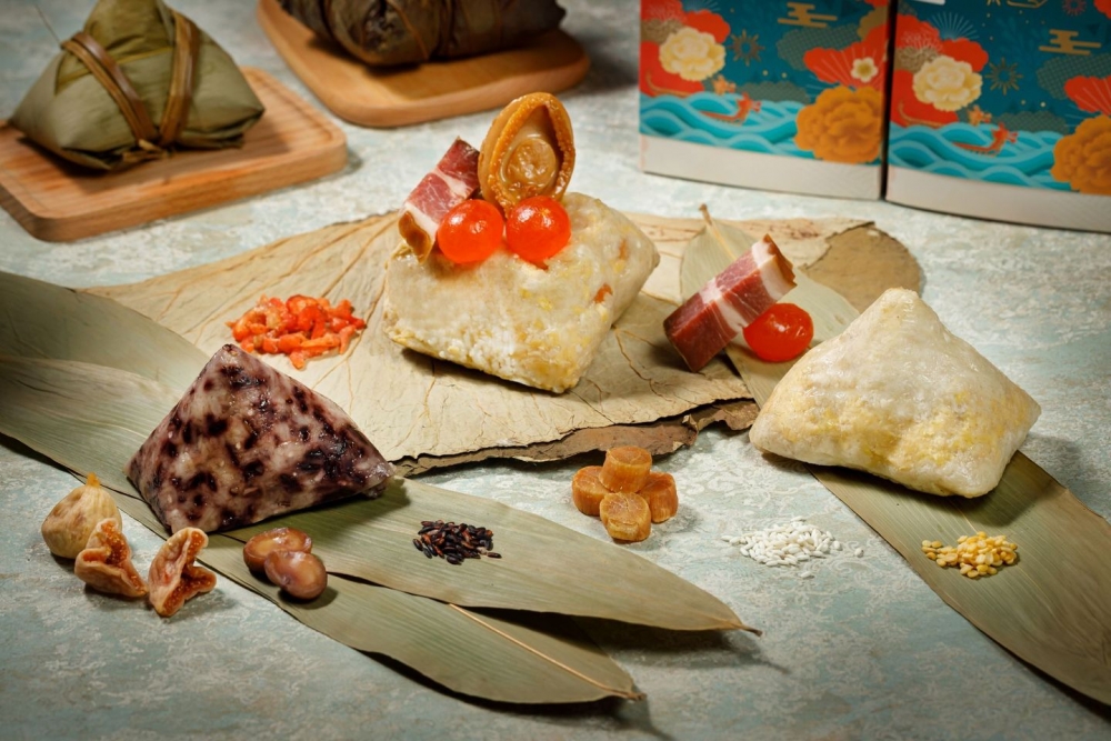 一品鮑魚雙黃金腿裹蒸糭、日本元貝火方糭與金栗紫米無花果甜糭