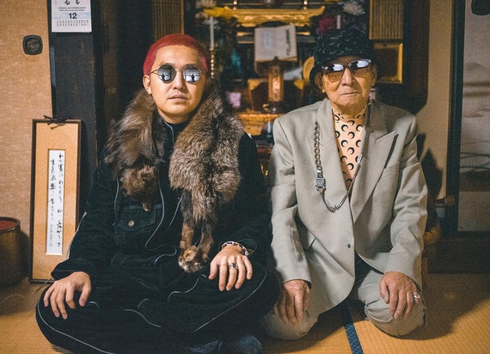 Naoya可以跟爺爺一起mix and match~