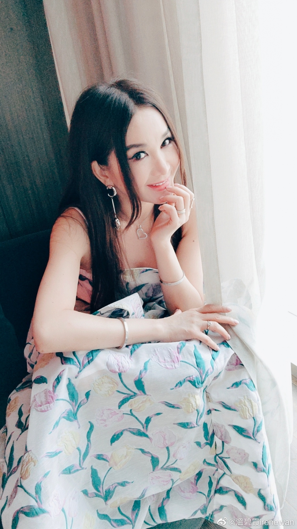 部份粉絲依然大讚佢駐顏有術~