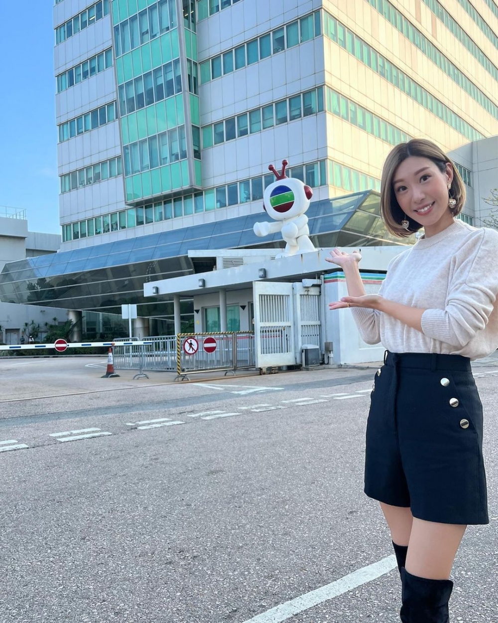 林希靈上年年尾宣佈離巢！