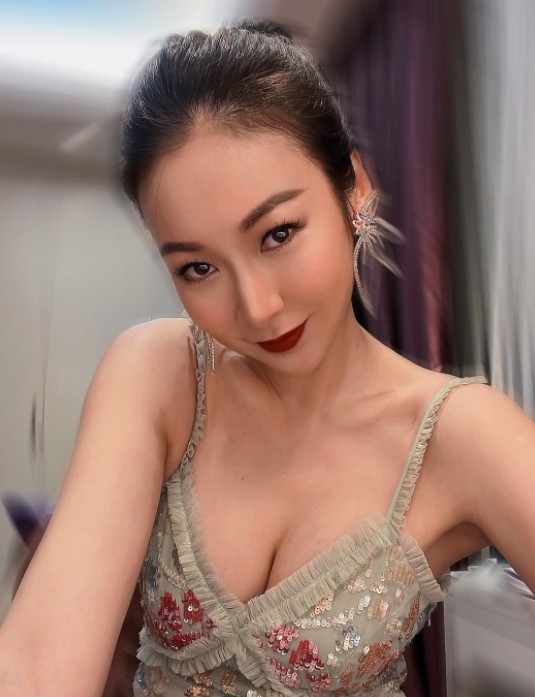 莊鍶敏被好姐妹吳若希驚嘆「你咁都嫁得出真係勁!」