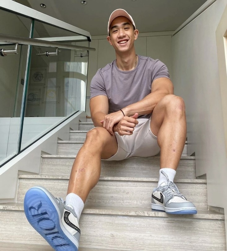 屋內用色柔和舒適