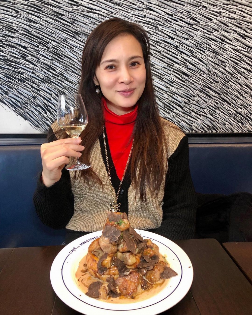 楊崢近年專心做飲食專欄作家。