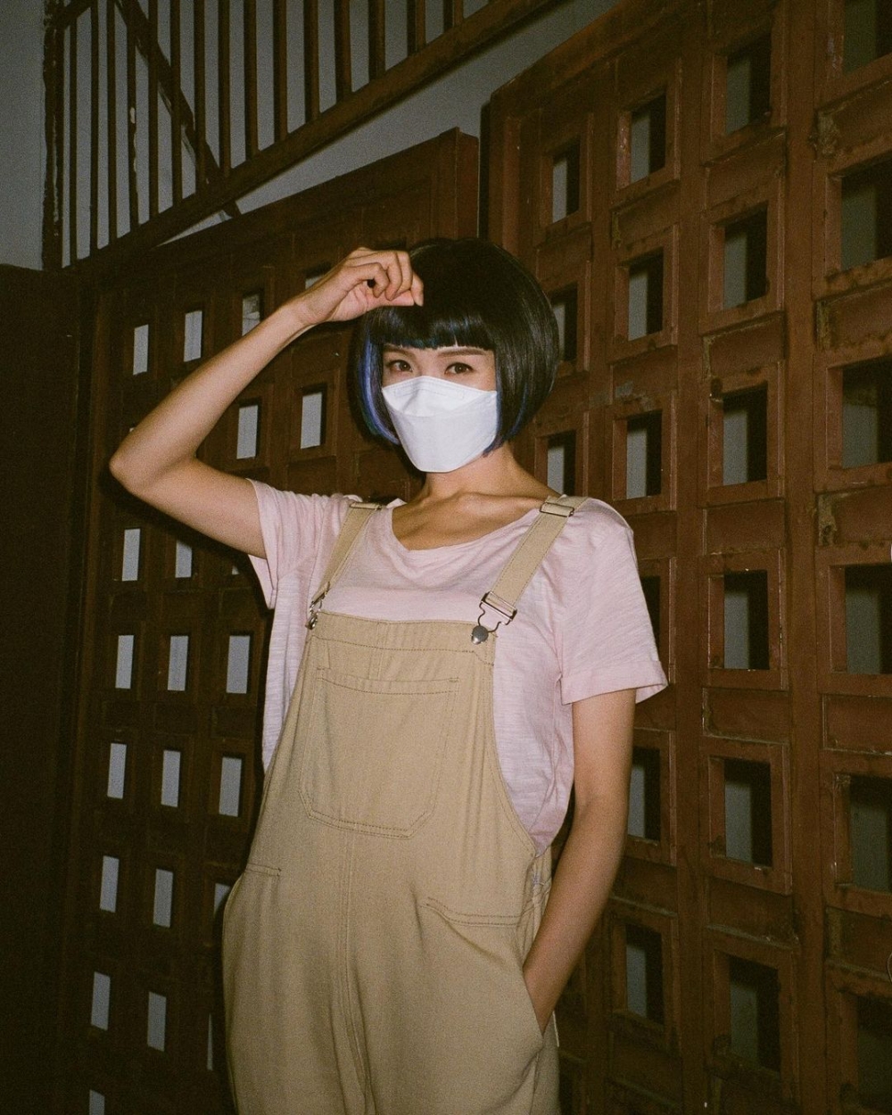 戲外的阿寶就算戴著口罩都非常精靈