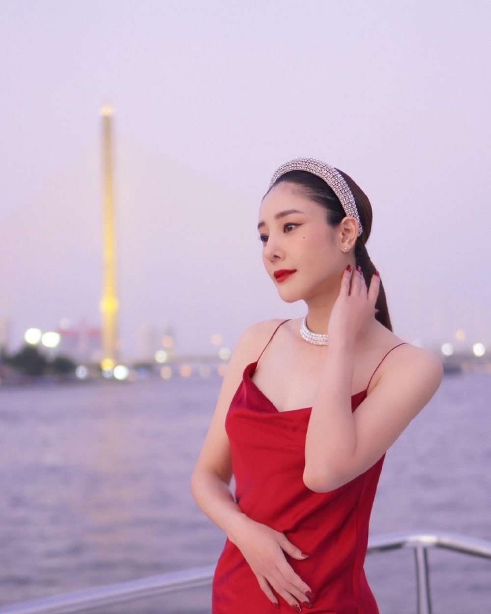 泰國女星Tangmo今年2月不幸墮海,連日來有「神秘人」於FB爆料,案件依然疑點重重!