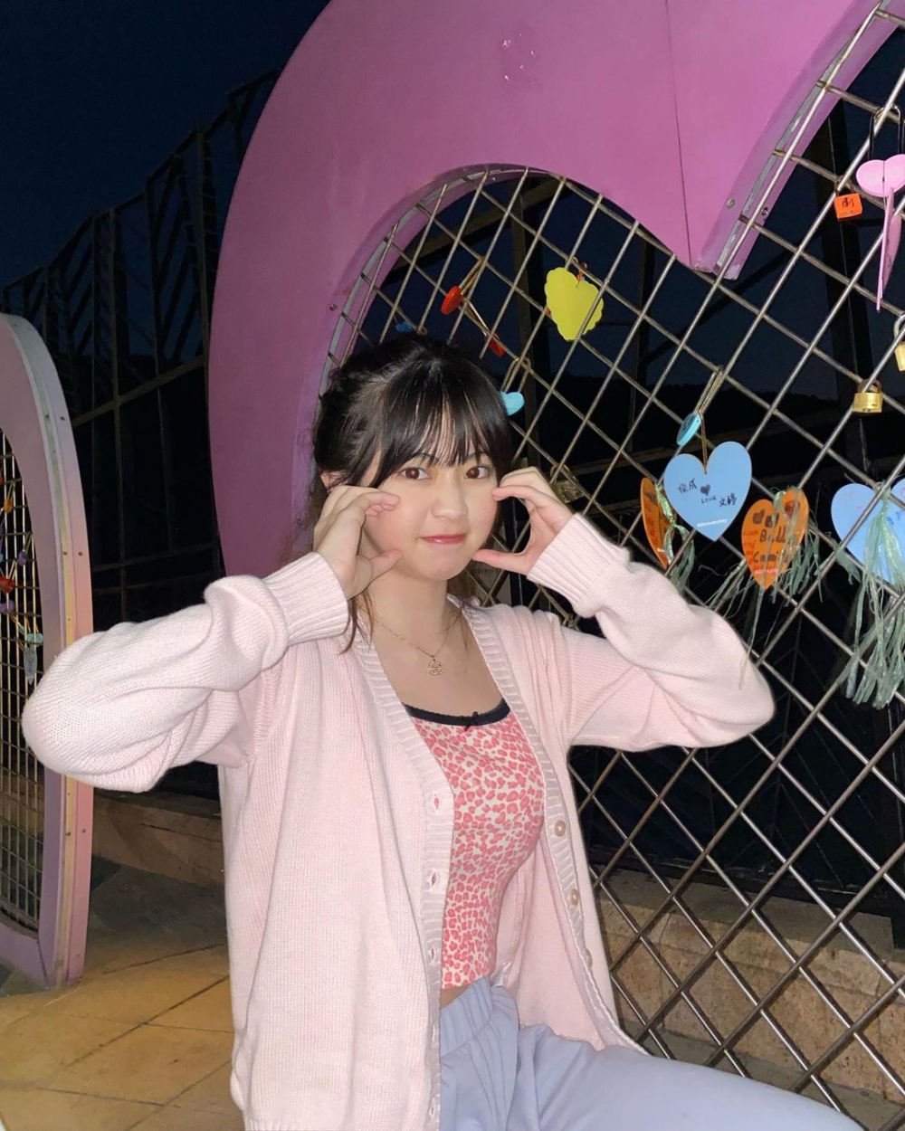現年21歲嘅區明妙近日有份出演唔同嘅大台電視劇!