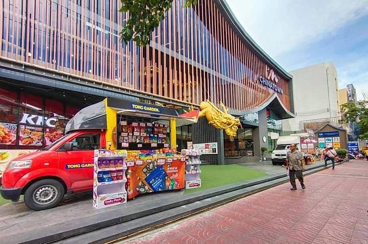 商場地理位置方便，而且商鋪亦十分多1