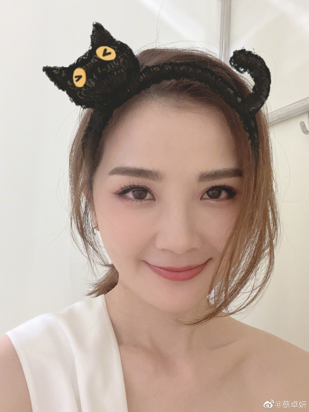 唔少網民都覺得Steven向蔡卓妍借錢後不還款。