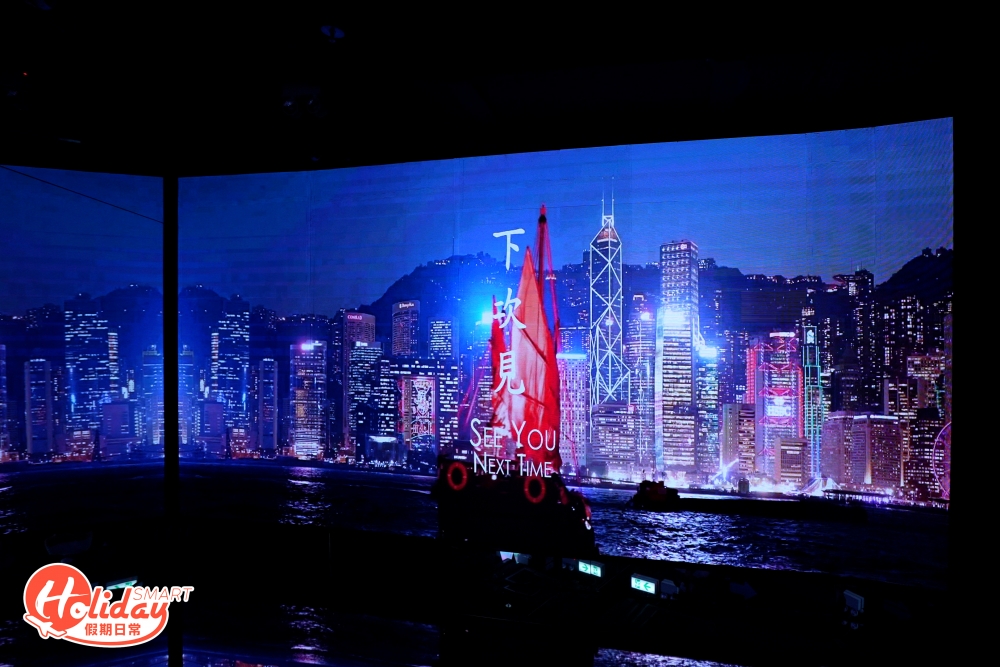 光影展覽更特別加入香港夜景元素!