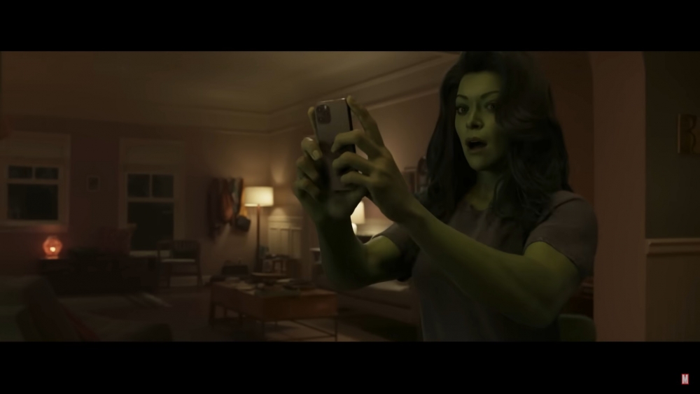 變身成「She-Hulk」仍然係靚女啊!