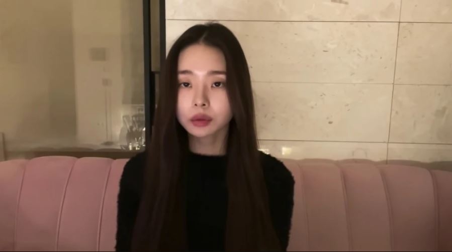 引發爭議不久,宋智雅素顏拍道歉片。