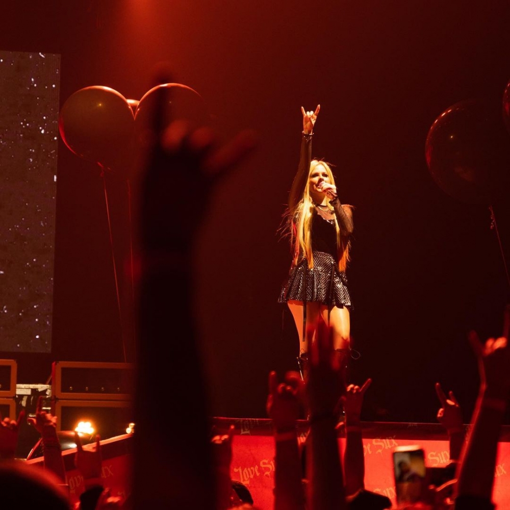 Avril Lavigne現時在加拿大展開《Bite Me Tour 2022 Canada》巡迴演唱會。