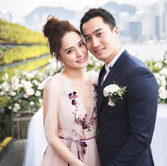 阿嬌於2018年與台灣整形醫生賴弘國結婚,然而二人於2020年宣佈離婚!