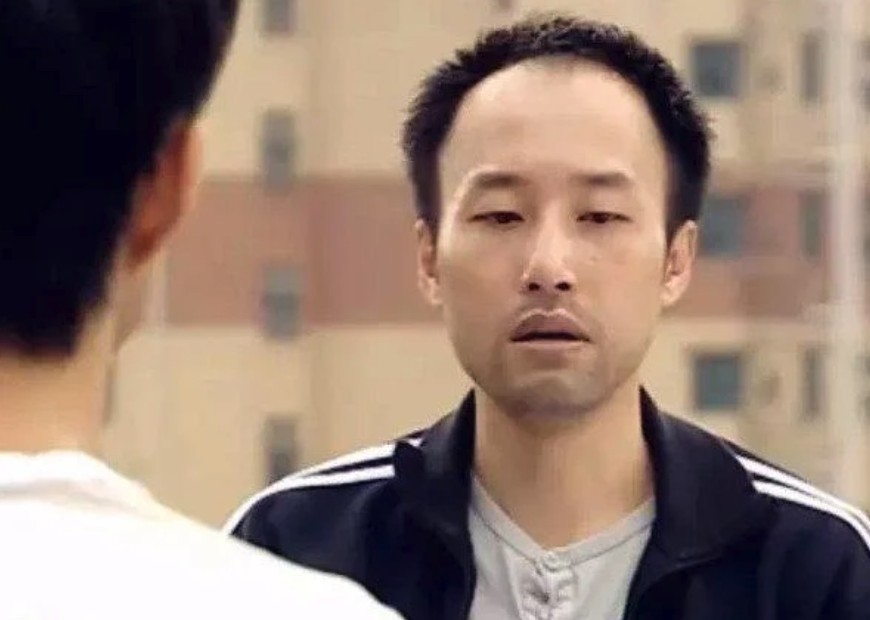 網民就懷疑佢係入戲太深？！