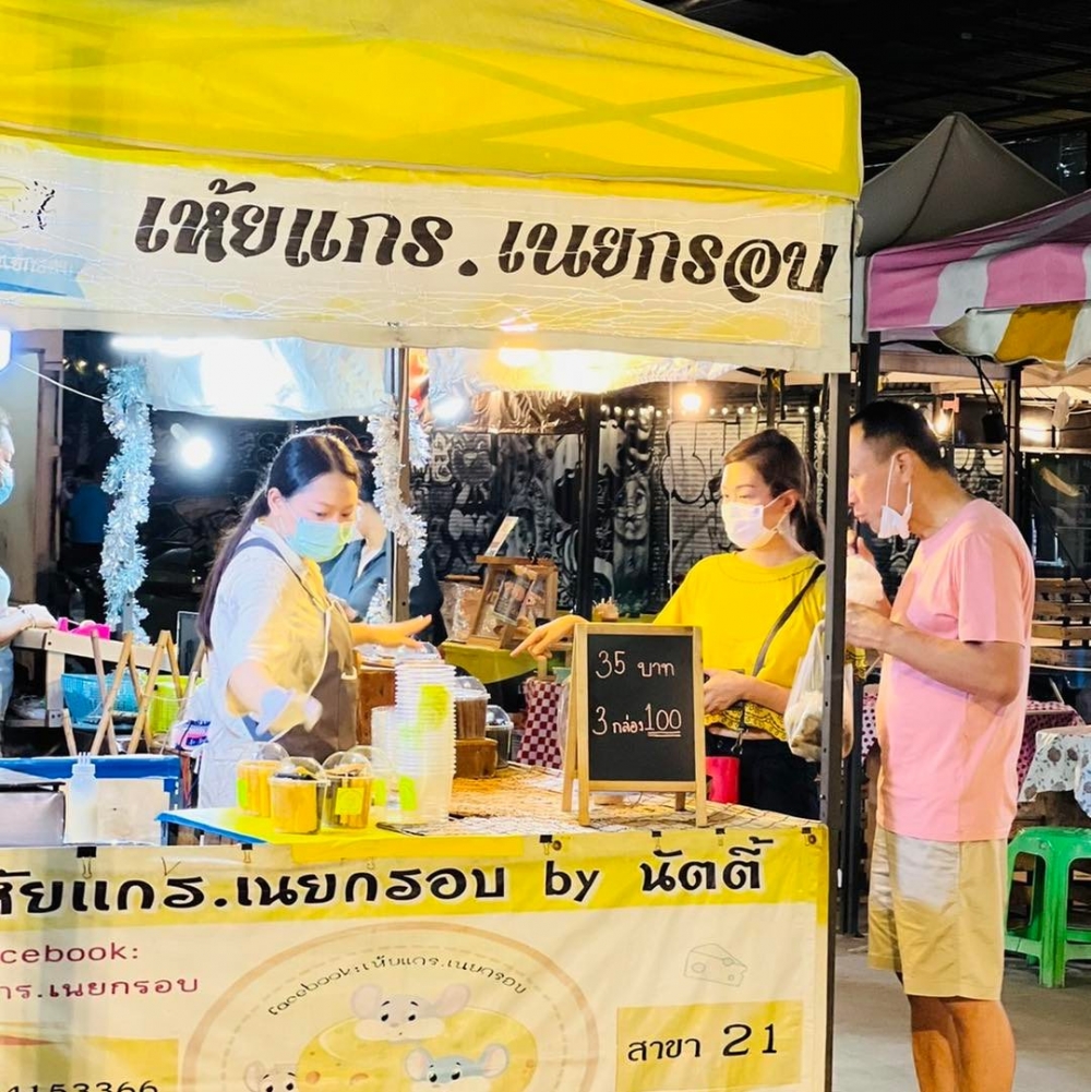 現時以文青風格為主，攤檔數目非常多！