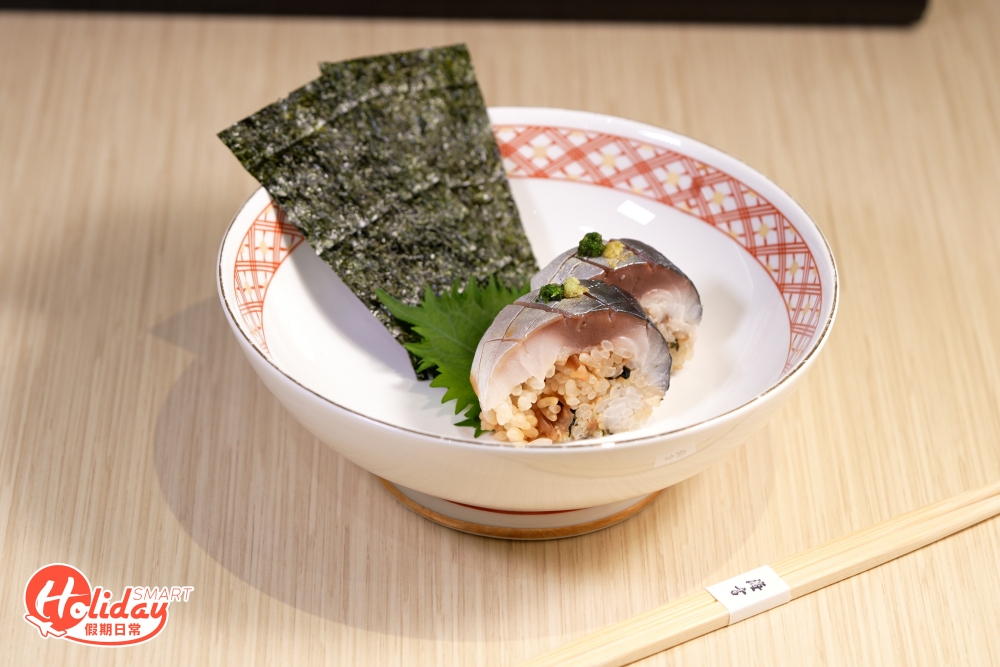 除了經典丼飯套餐外,亦有供應特盛和風沙律配迷你魚生飯、熟食丼飯及小食。