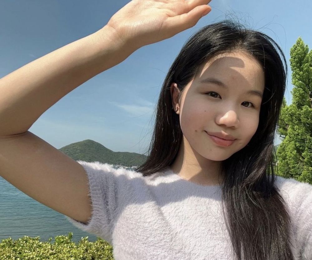 Caitlin 4歲就開始學鋼琴同小提琴!