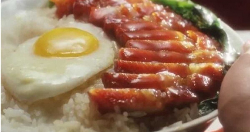 「黯然銷魂飯」就係叉燒飯加煎蛋
