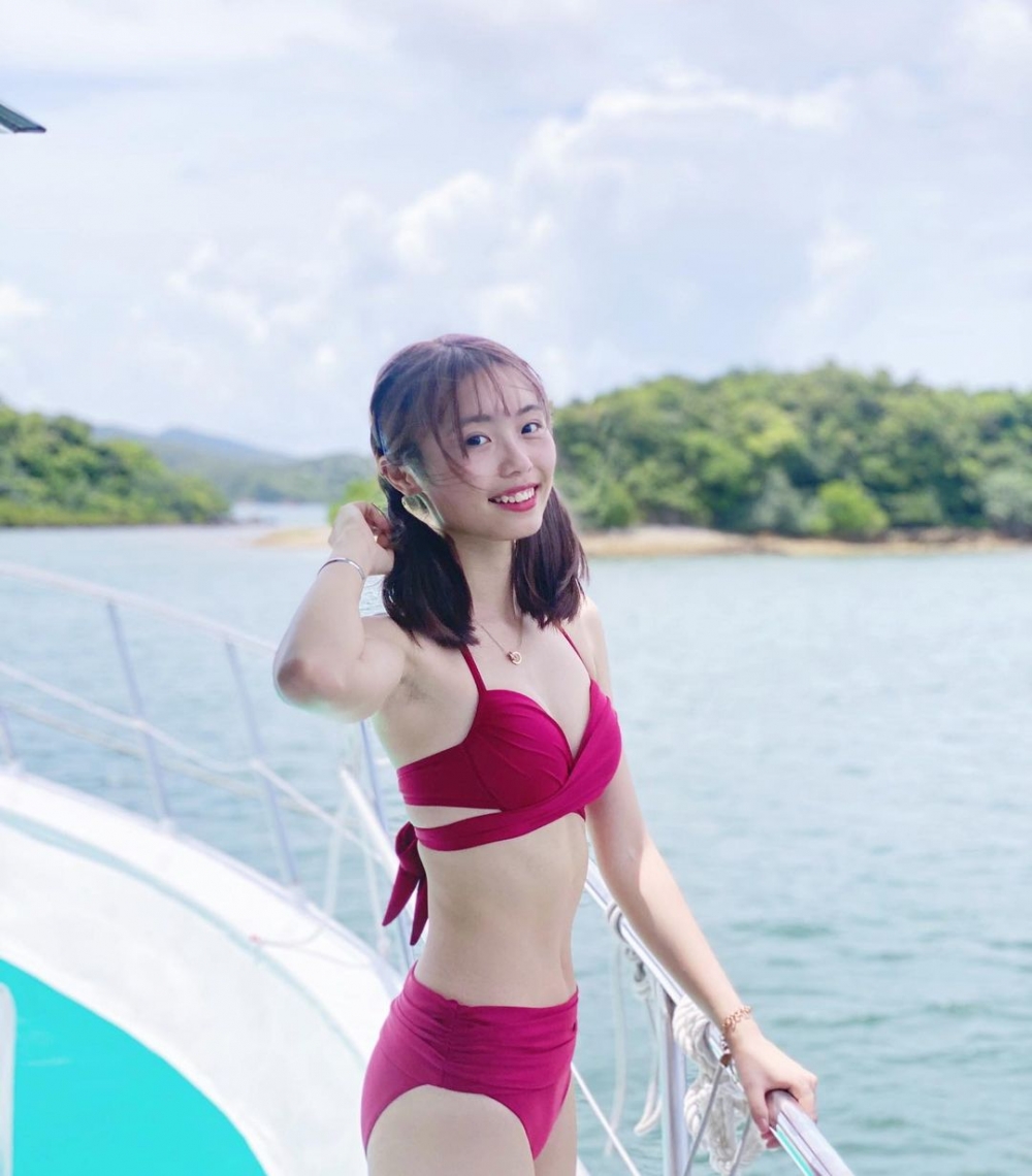 唔少網友都話「劇情峰迴路轉」，正印女友變第三者，而原本被指係「第三者」嘅雪梨其實係第四者