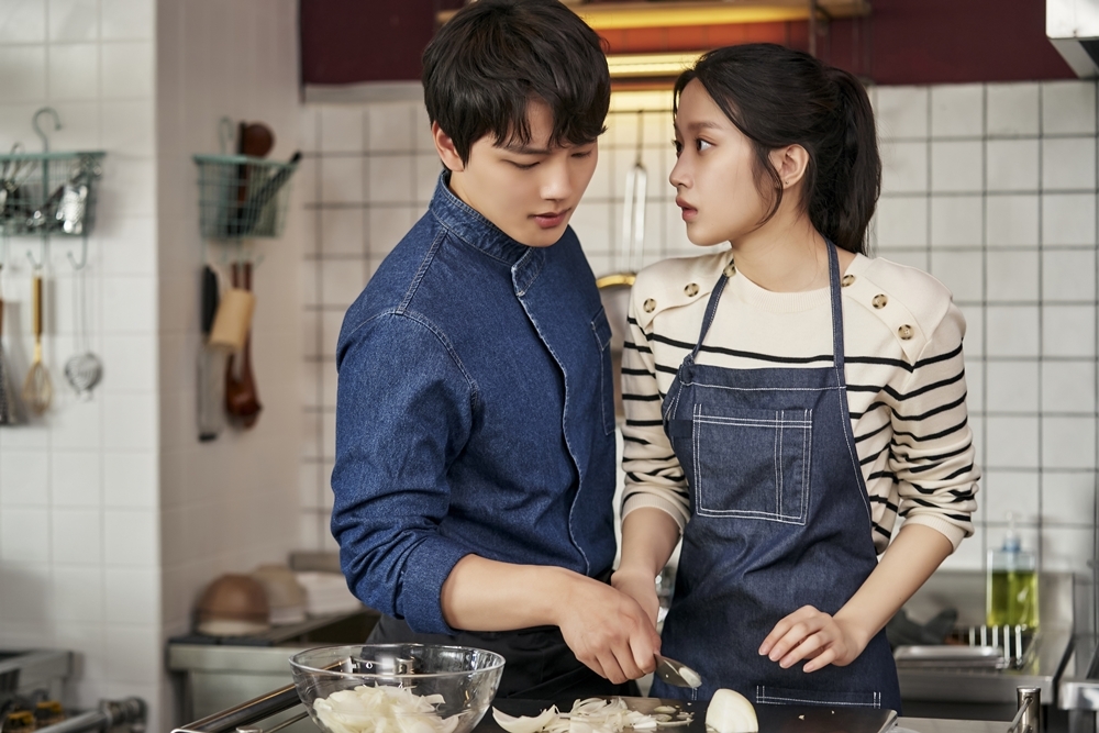  《盡情吃 用力愛》絕對係集結美食、浪漫愛情同懸疑軸線嘅必睇韓劇！