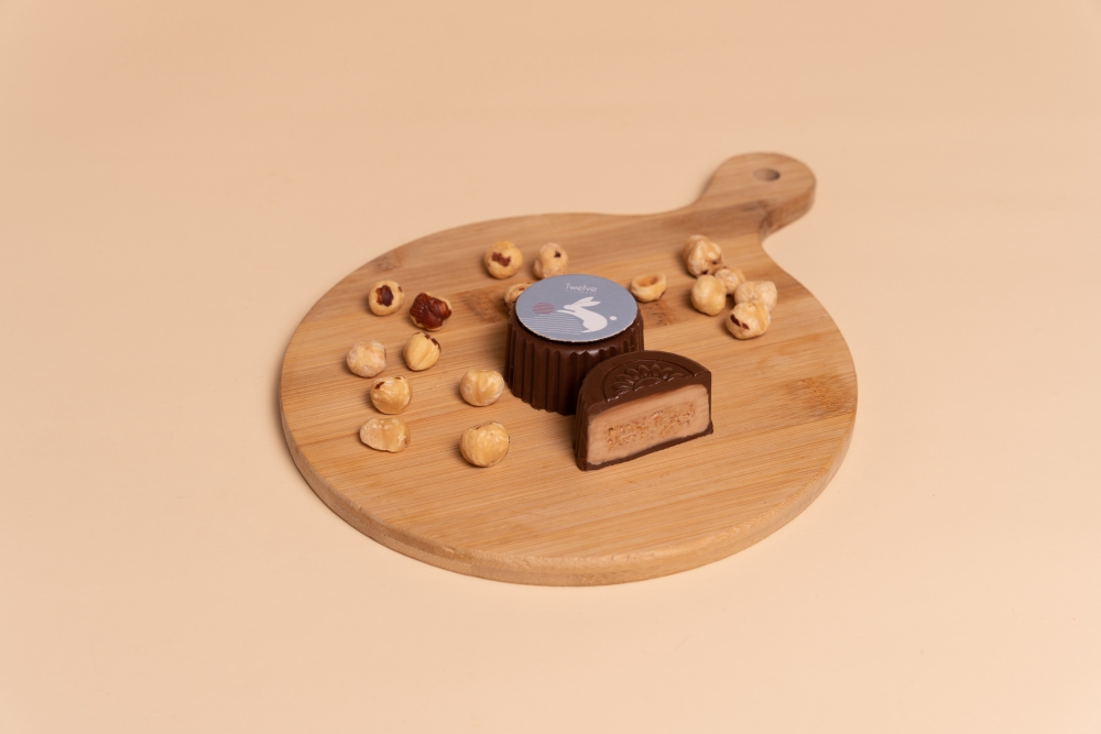 榛子牛奶朱古力脆脆月餅。