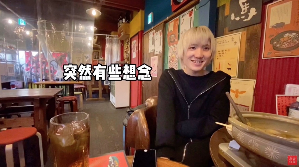 男友約會期間嘅餐費、戲院等嘅費用都係由客人支付。基本上同出租男友約會2個鐘最少要$600港幣。