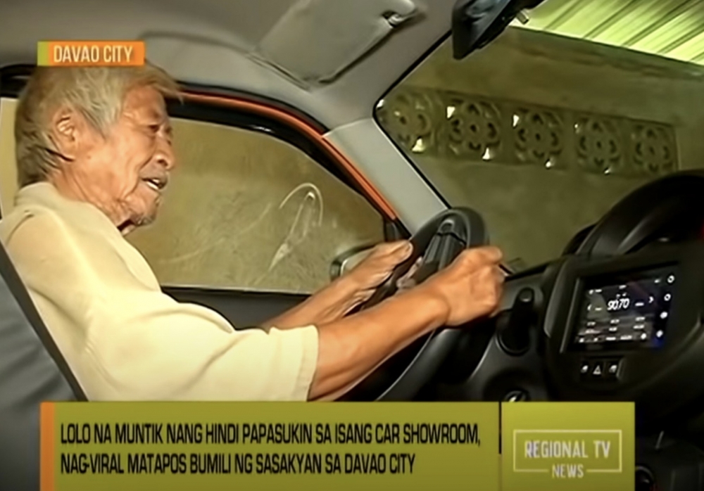 伯伯表示當日只係去返教會,所以並未有理會衣著打扮