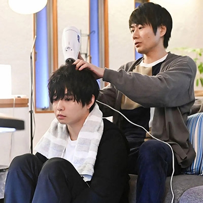 不過由於「男男戀」現時尚未被內地廣泛接受，所以網民猜測二人最終未能「修成正果」？！