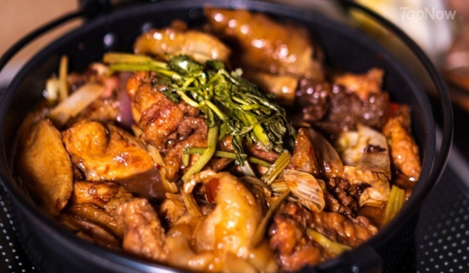 夠兩位仲會獲贈麻辣雞煲!