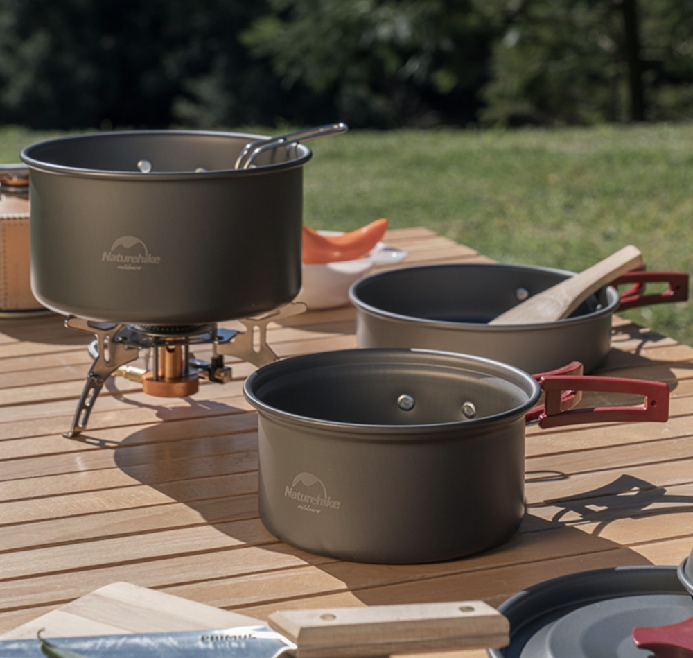 便攜式野營套鍋：去Camping最怕揹重裝備，呢套鍋具只係重0.7kg咋！