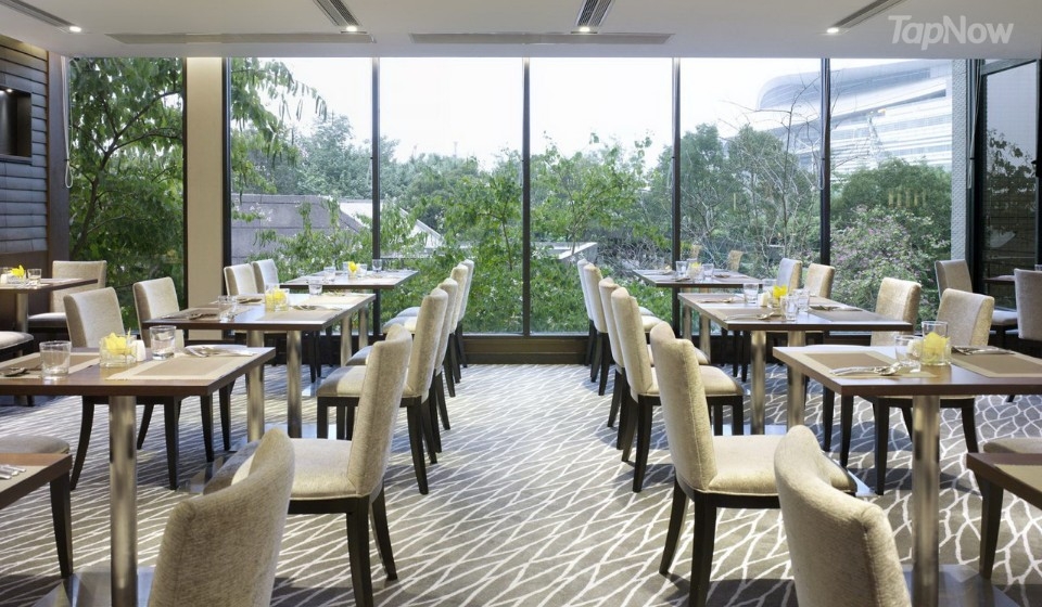 灣景國際灣景環境清幽舒適。