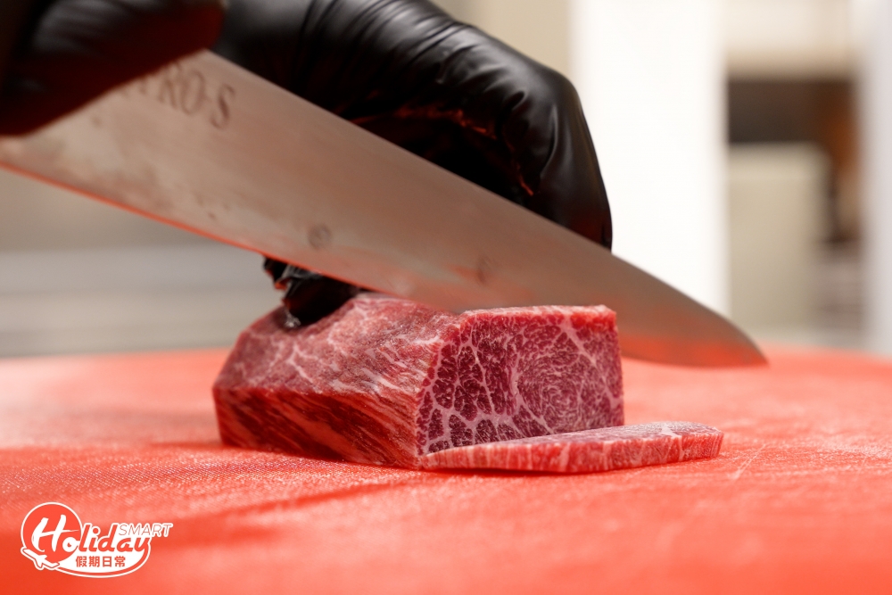「和牛燒肉一郎」曾獨家引入「小田A4和牛」,另外亦供應伊賀和牛、姬路和牛、宮崎和牛及鹿兒島和牛,更供應薄燒蔥花牛舌、牛肋條及大判壽喜燒牛里脊肉等,絕對滿足一眾牛魔王。