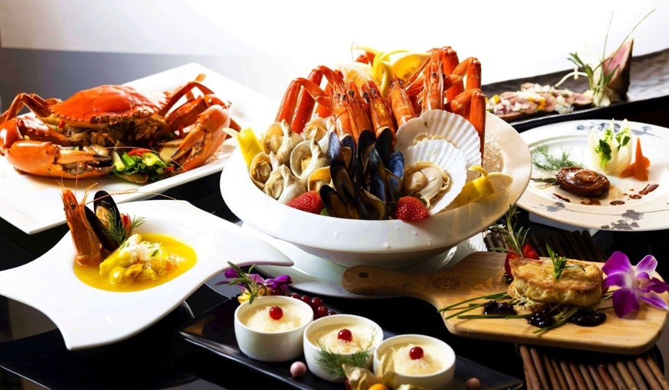 九龍維景酒店【海膽子彈酒、鮑魚、牛排自助晚餐】