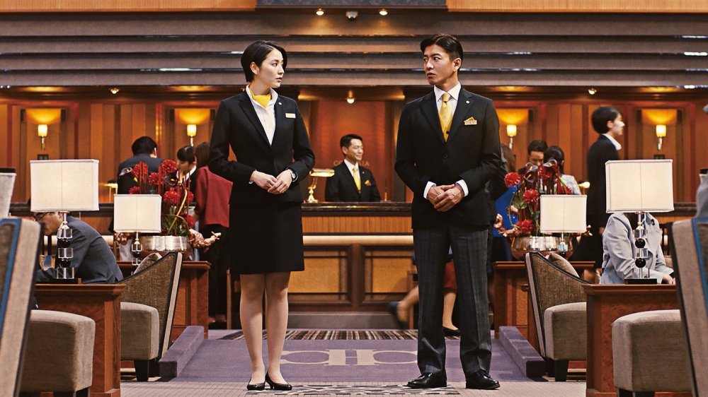 網民表示佢原先同未婚妻book咗一間位於中環嘅酒店Staycation為未婚妻慶祝生日