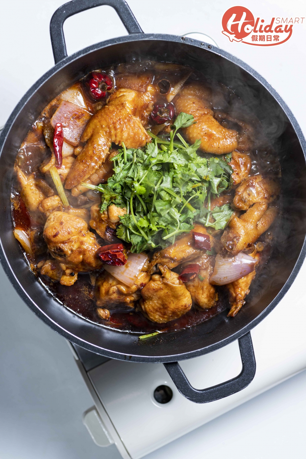 位於荃灣海之戀的鼎家喜筷,為鼎爺私房菜旗下餐飲品牌,最近推出90分鐘無限任食雞煲。