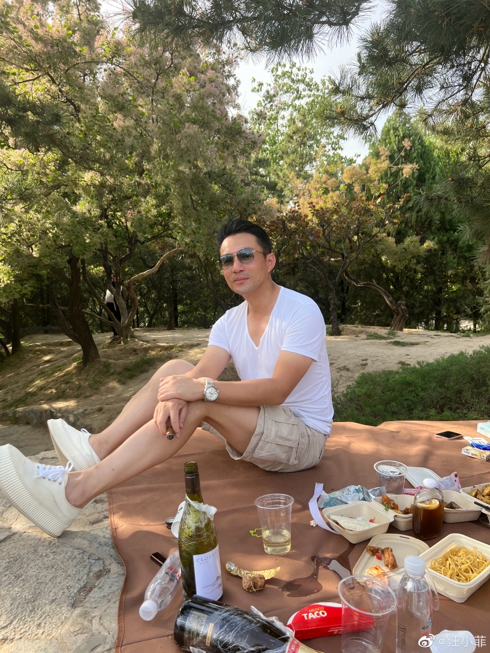 張穎穎情緒十分激動,狂鬧汪小菲