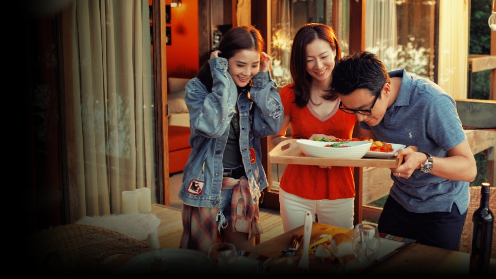 由鄭秀文同蔡卓妍主演嘅香港懸疑犯罪片《聖荷西謀殺案》——7月1日上線