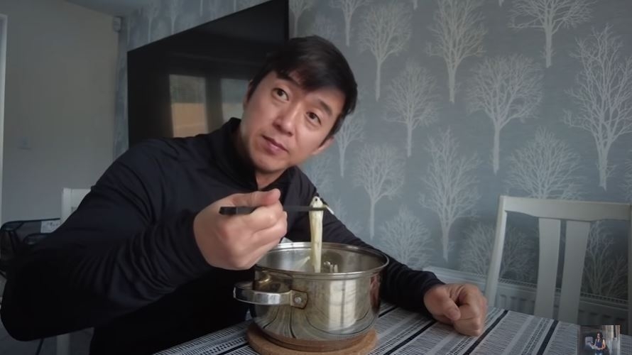 阿聰曾認為自己勝任不了地盤工。