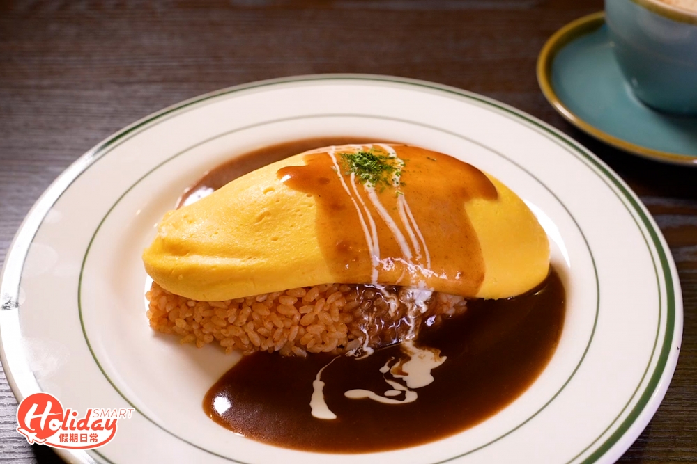 經典日式牛肉醬汁蛋包飯特別用上富有蛋香的日本雞蛋。