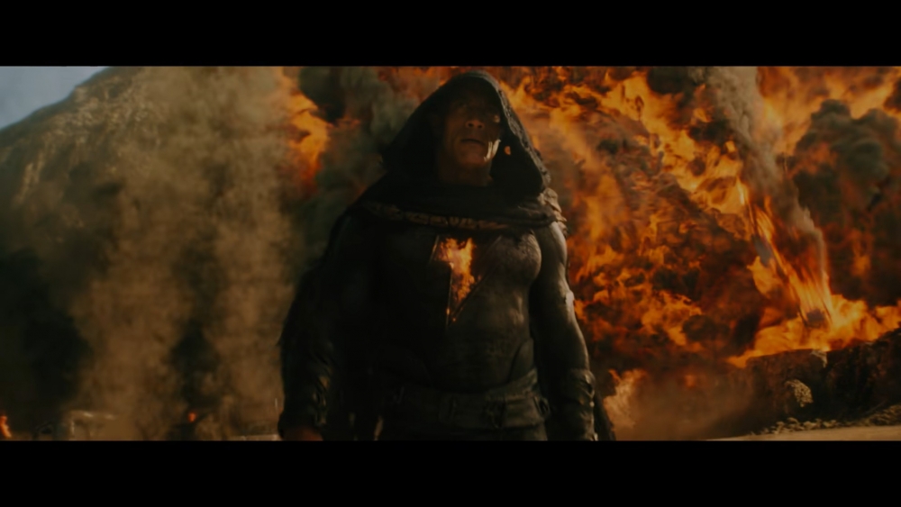 「黑亞當」同沙贊一樣，需要喊出「Shazam」才能變身！