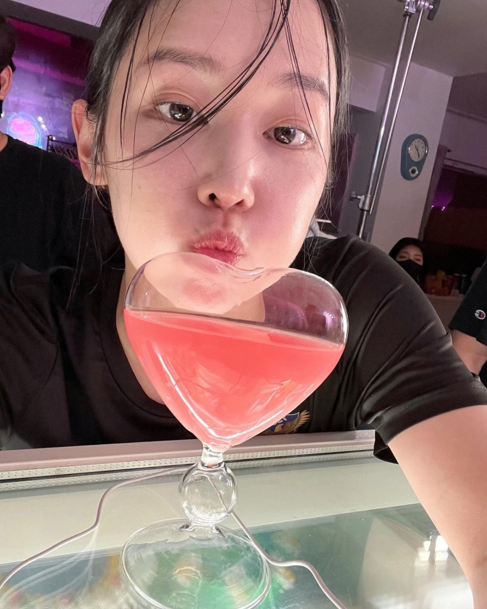 全鐘瑞不時會在IG上分享自己惡搞的照片，與飾演的角色有極大反差！